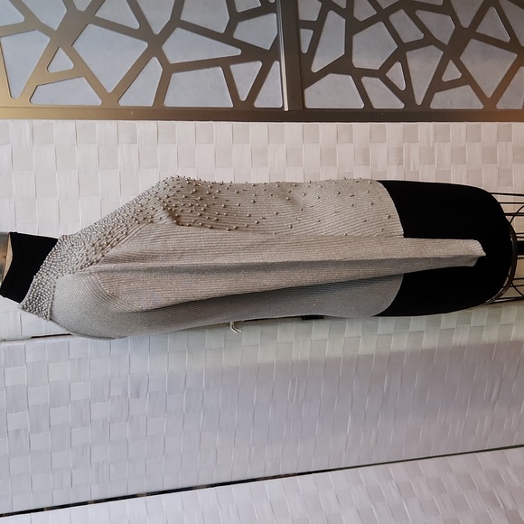 Vintage Silver Beaded Belldini Silk Sweater - Size Medium - Picture 6 of 13